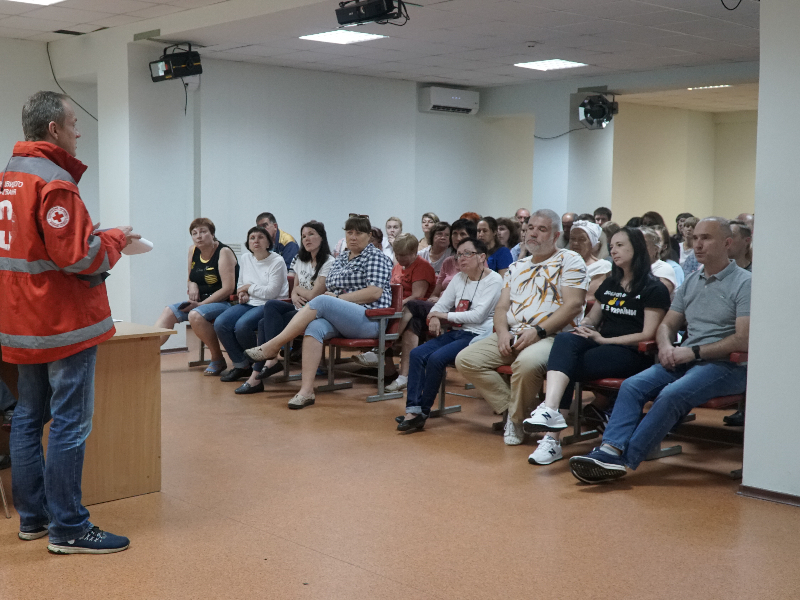 Співробітників КП «Харківводоканал» ознайомили з правилами безпеки поведінки та виживання у воєнний час