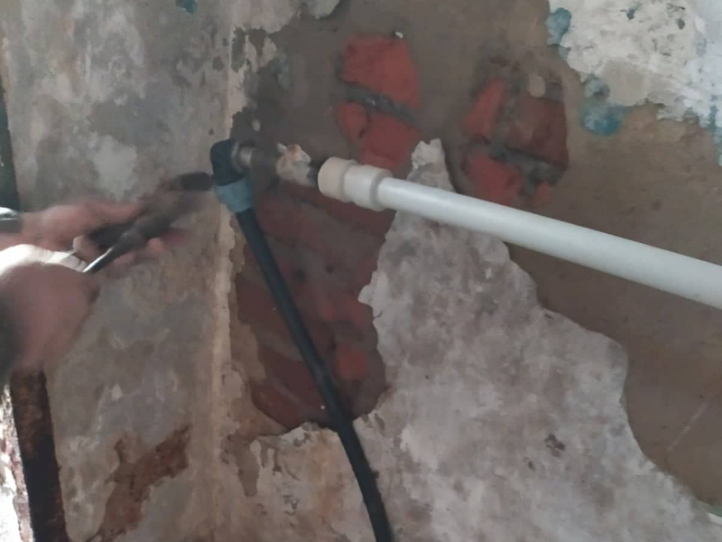 У Новобаварському районі відновлюють подачу води харків'янам