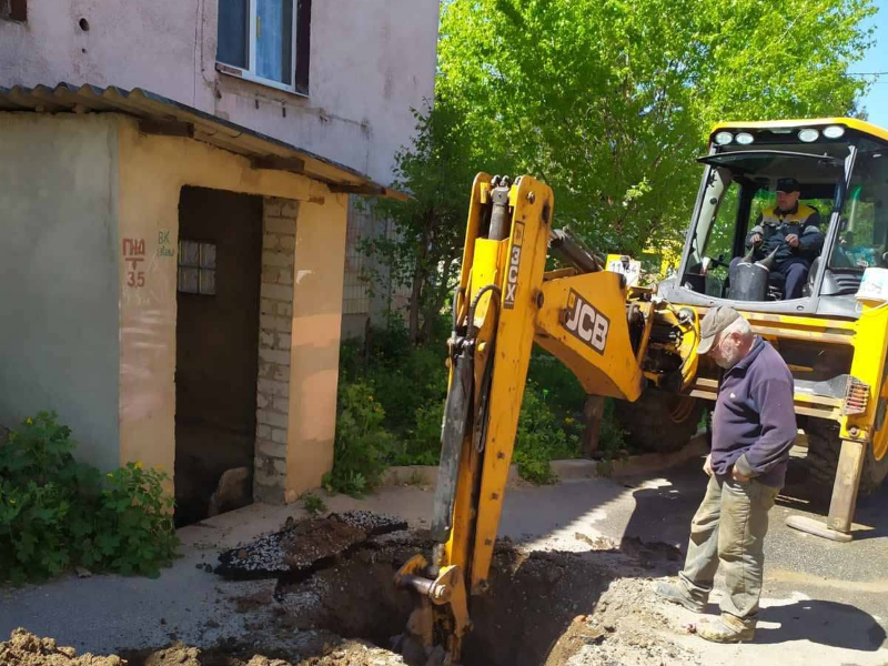 У Новобаварському районі відновлюють подачу води харків'янам