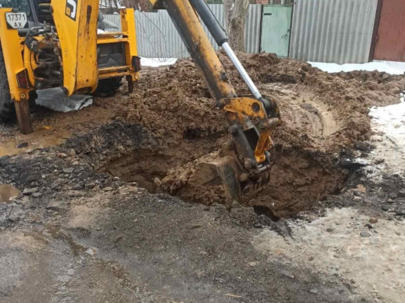 У Харкові відновлюють зруйновані мережі водопостачання