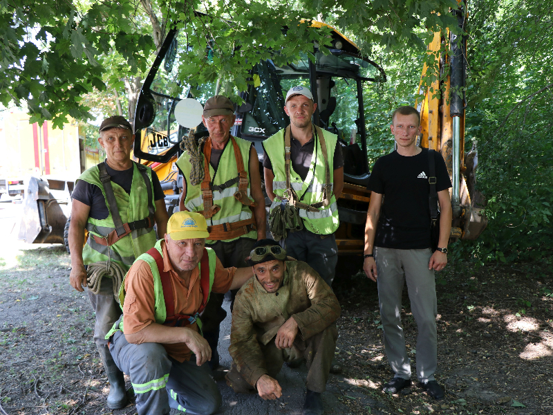 В Індустріальному районі оновлюють водовід