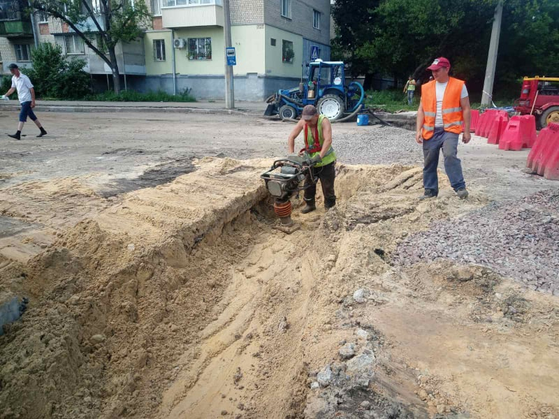 У Немишлянському районі перекладають мережі водопостачання