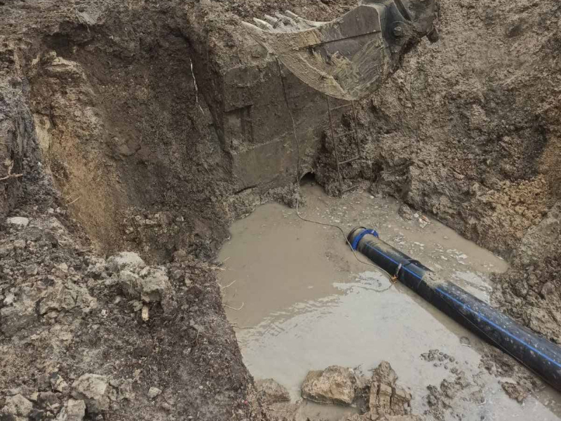 У селищі Пісочин відновили водопостачання