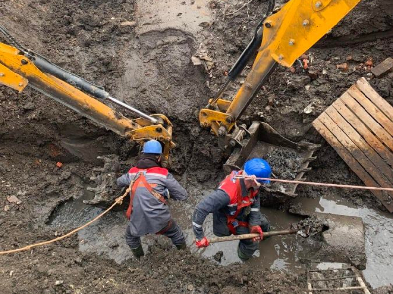 КП «Харківводоканал» відновлює зруйновані каналізаційні колектори