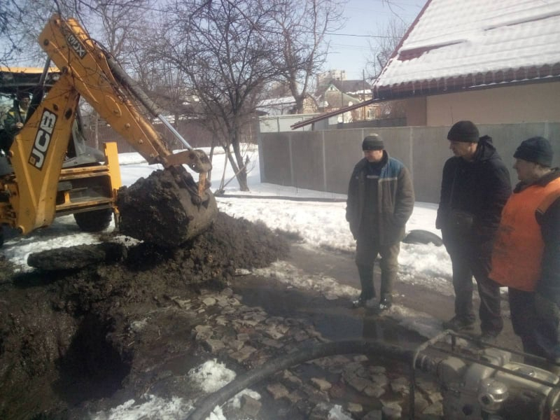У Немишлянському районі відновили подачу холодної води