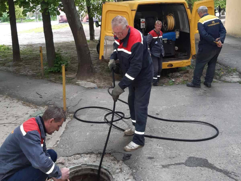 У Харкові оперативно відновлюють подачу води