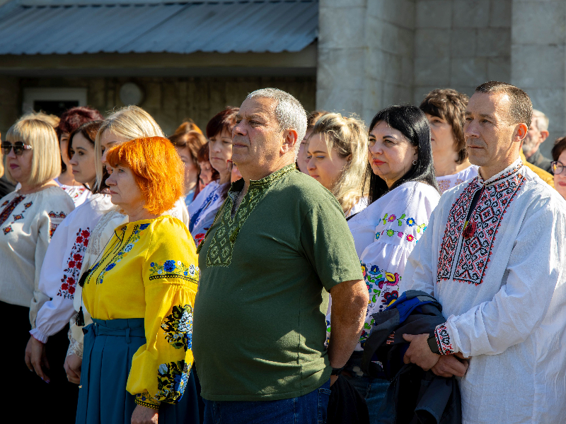 У Всесвітній день вишиванки на «Харківводоканалі» вшанували пам’ять героїв та подякували захисникам