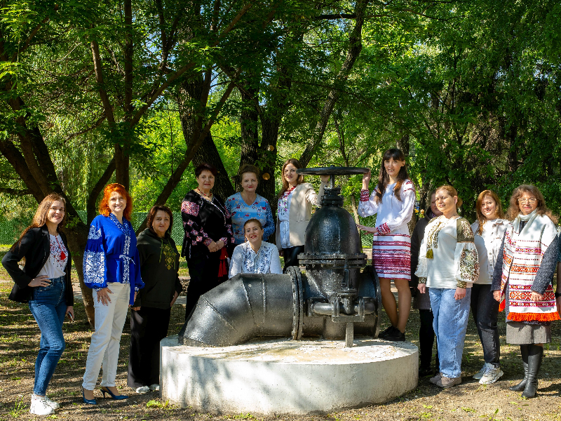 У Всесвітній день вишиванки на «Харківводоканалі» вшанували пам’ять героїв та подякували захисникам