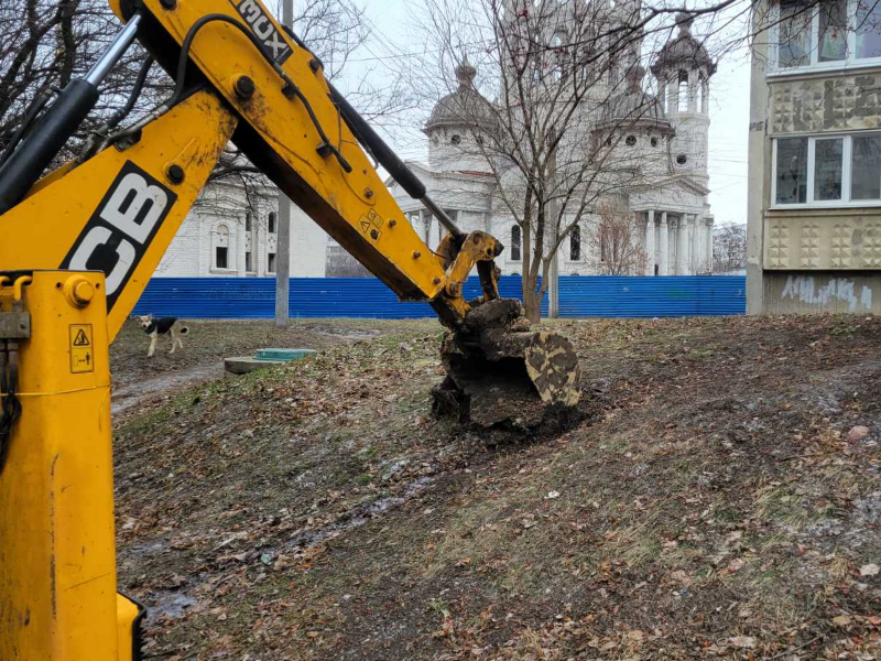 В Індустріальному районі оперативно відновлюють подачу води