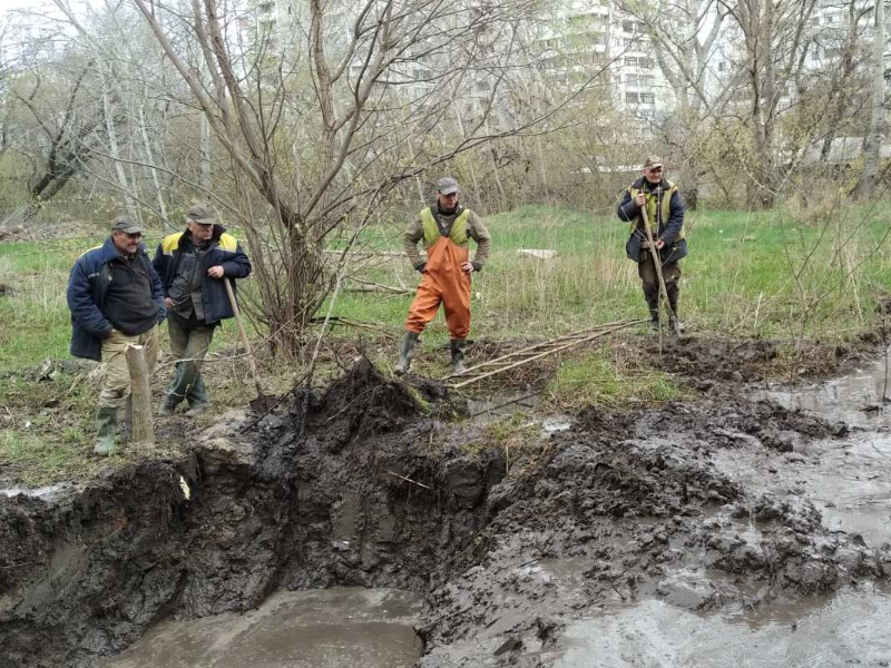 У Харкові оперативно відновлюють пошкоджені водоводи