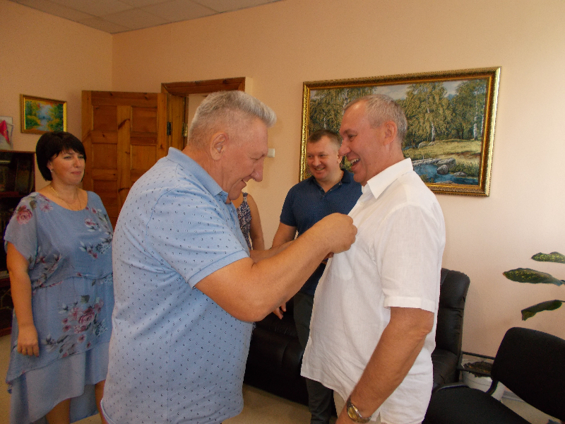 На КП «Харківводоканал» нагородили ветеранів праці