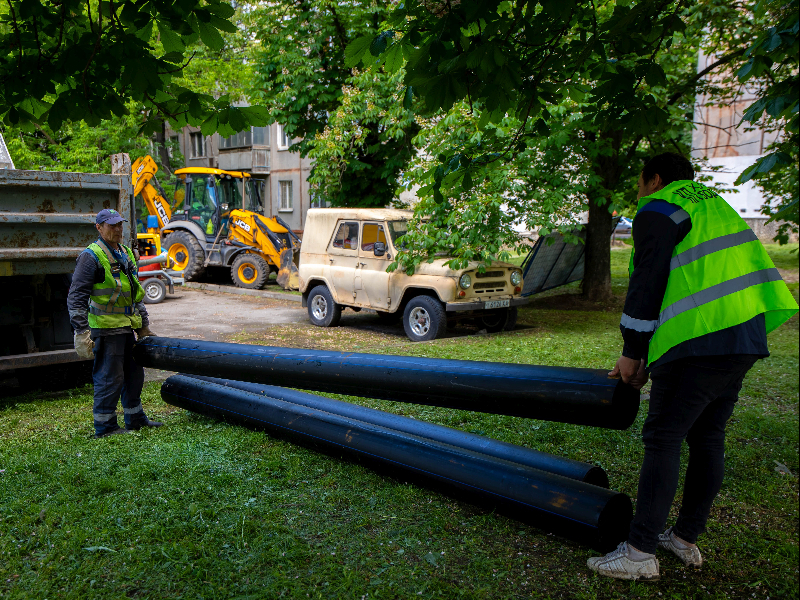 У Салтівському районі оновлюють водоводи