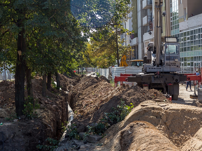 КП «Харківводоканал» здійснює заміну водоводу по вулиці Клочківській