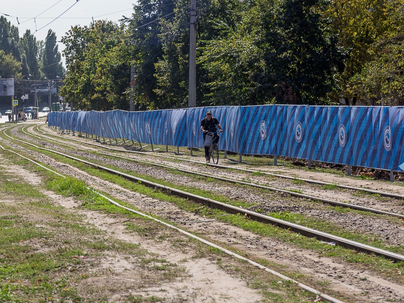 КП «Харківводоканал» здійснює заміну водоводу по вулиці Клочківській