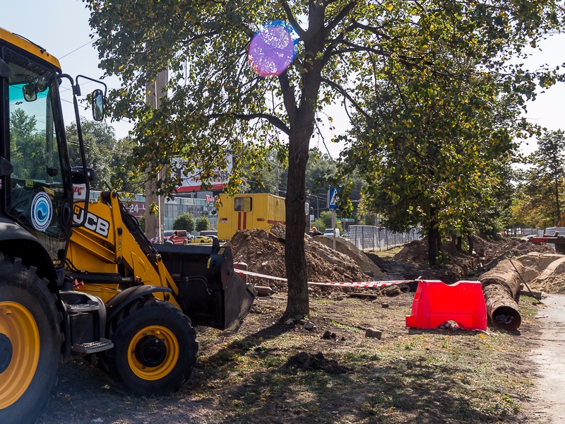КП «Харківводоканал» здійснює заміну водоводу по вулиці Клочківській