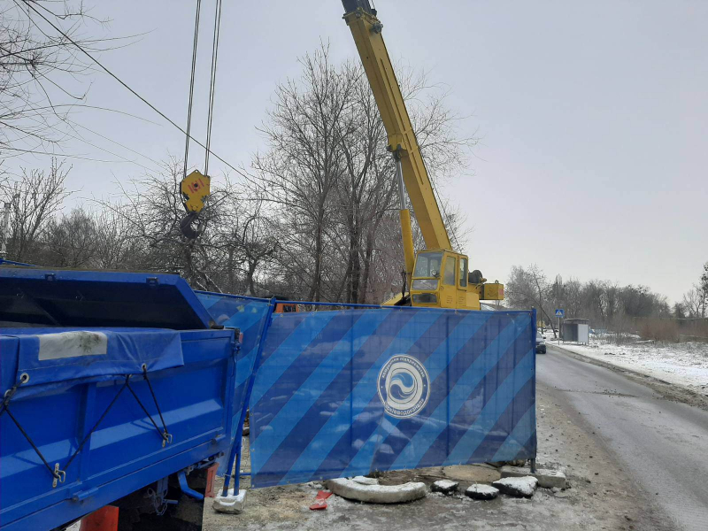 По вулиці Беркоса відновили каналізаційний колодязь