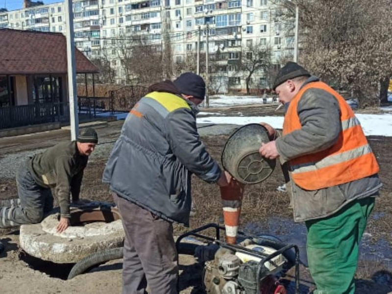 У Новобаварському районі відновлюють подачу води харків'янам