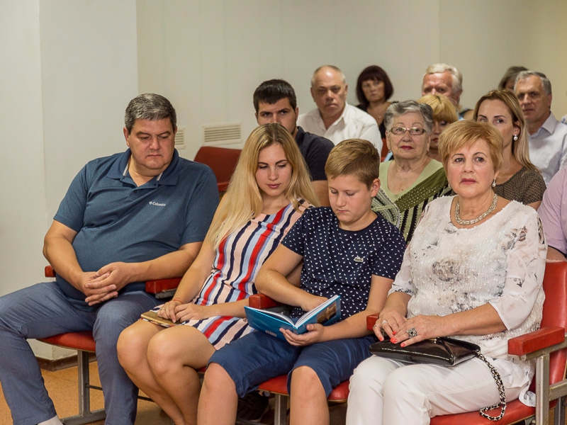 На підприємстві «Харківводоканал» презентували книгу «Іван Корінько. Грані життя»