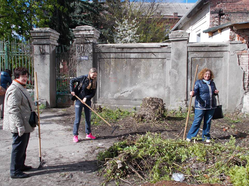 Співробітники КП «Харківводоканал» беруть участь в загальноміському суботнику