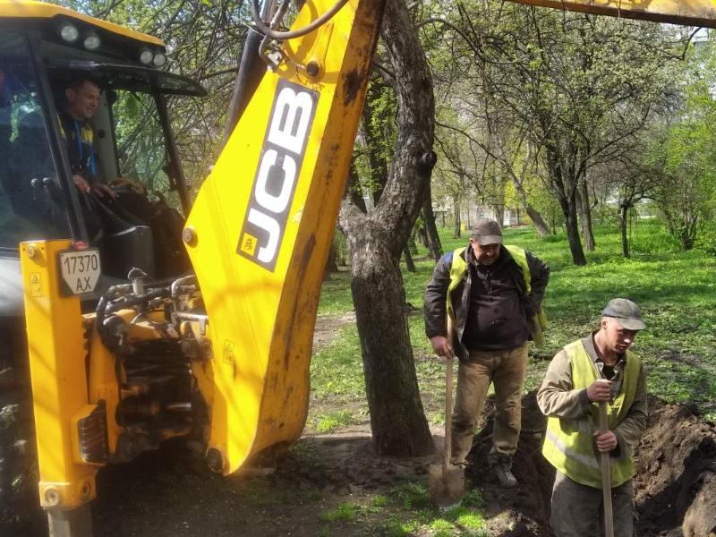У Харкові оперативно усувають пошкодження на водоводах