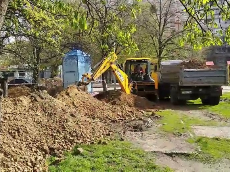 У Харкові оперативно усувають пошкодження на водоводах та контролюють стоки