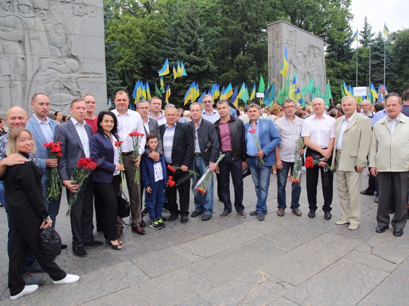 На Меморіалі Слави вшанували пам'ять визволителів Харкова