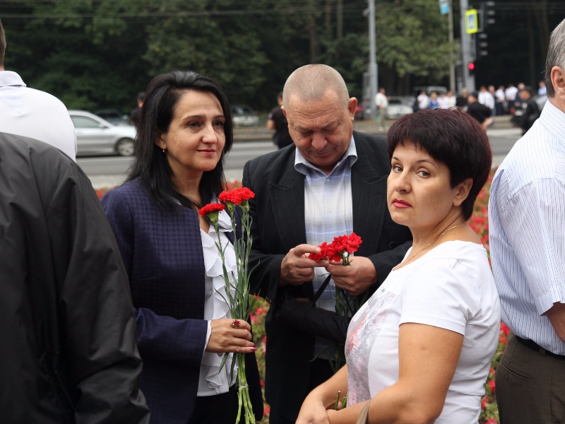 На Меморіалі Слави вшанували пам'ять визволителів Харкова