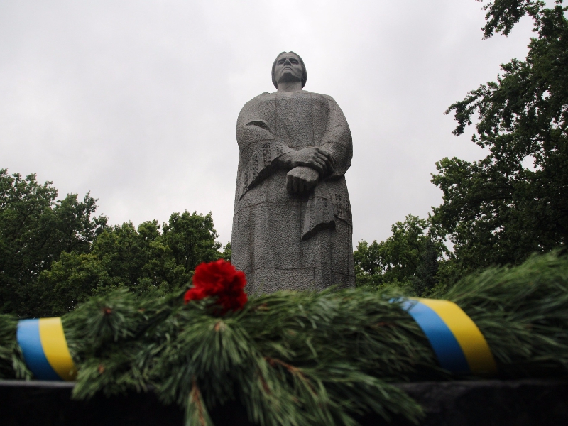 На Меморіалі Слави вшанували пам'ять визволителів Харкова