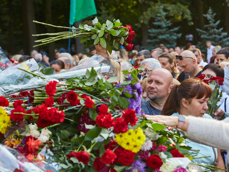 На Меморіалі Слави вшанували пам'ять героїв-визволителів Харкова