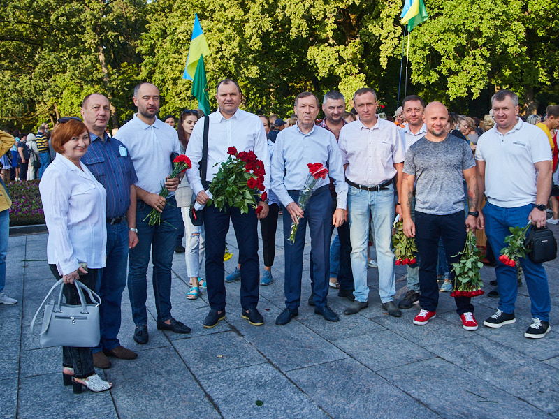 На Меморіалі Слави вшанували пам'ять героїв-визволителів Харкова