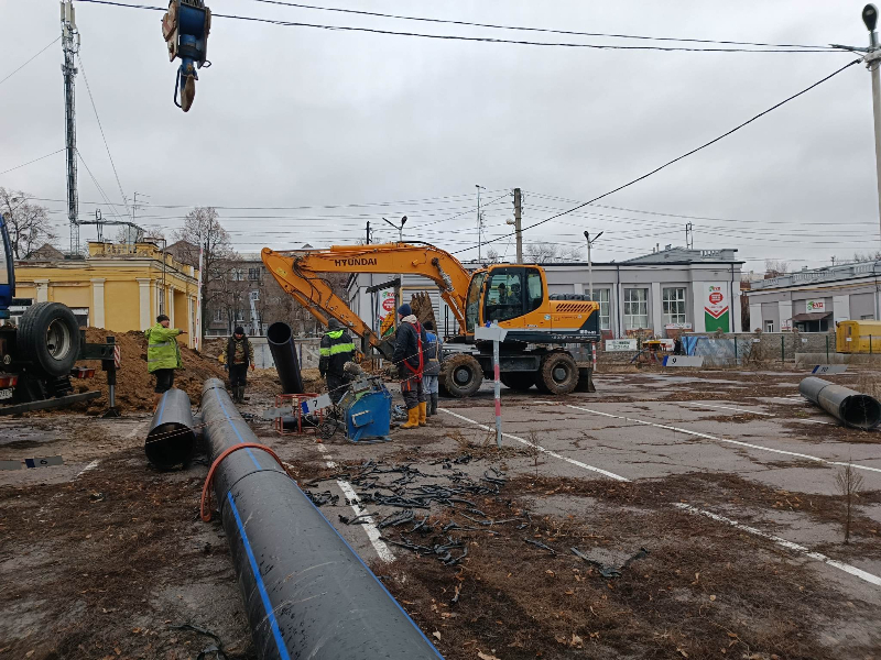 На Полтавському Шляху оперативно завершили  перекладання ділянки водоводу