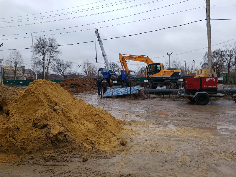 На Полтавському Шляху оперативно завершили  перекладання ділянки водоводу