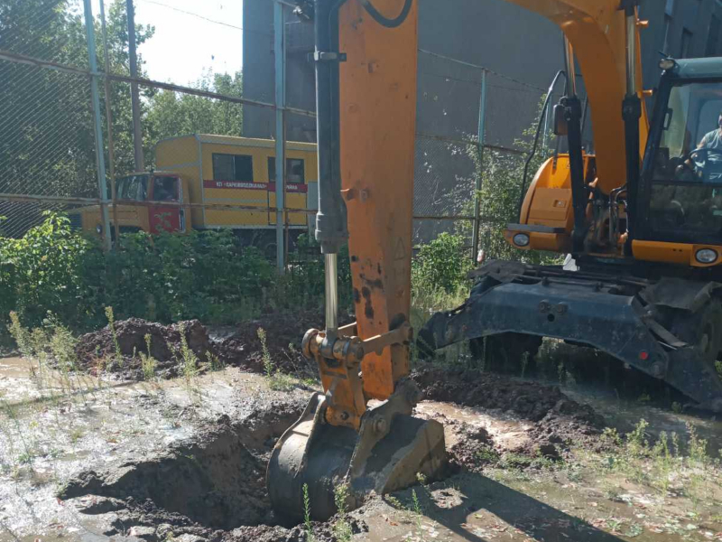 У Київському районі оперативно відновлюють водопостачання