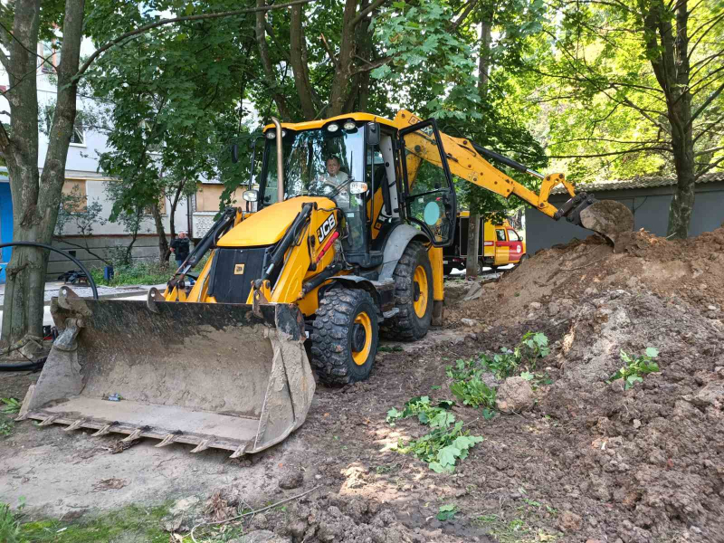 У Київському районі оперативно відновлюють водопостачання