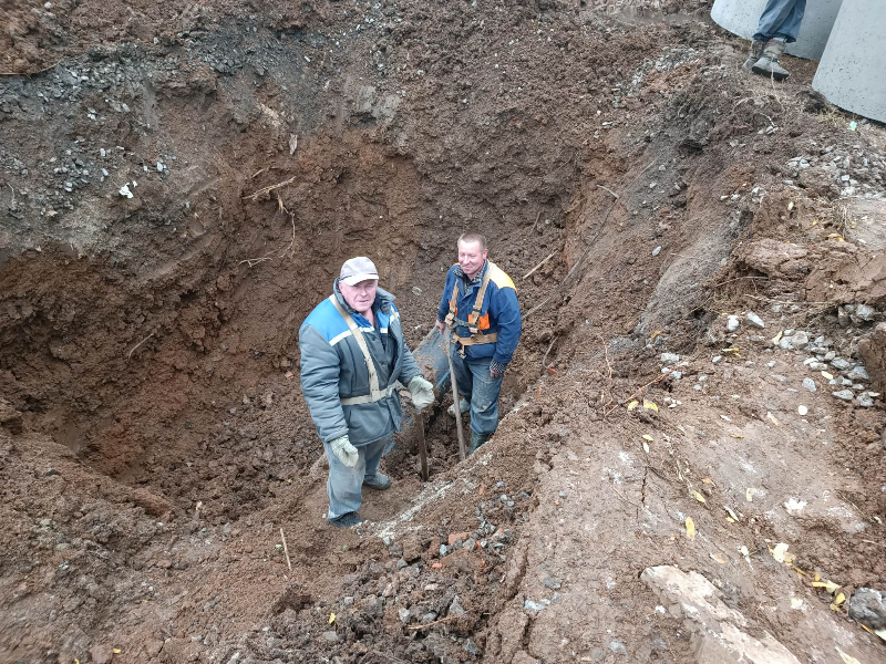 У Шевченківському районі перекладають водоводи