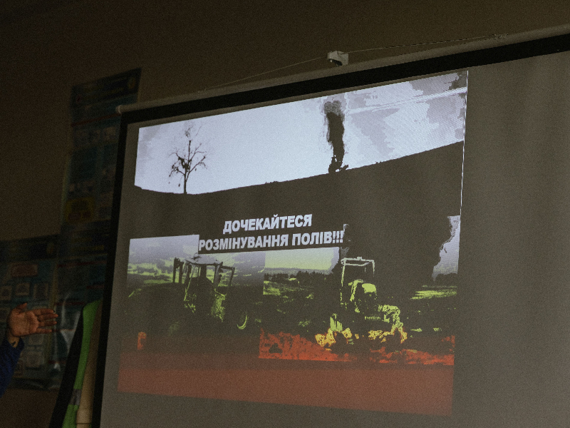Співробітникам «Харківводоканалу» нагадали про правила поведінки при виявленні вибухонебезпечних предметів