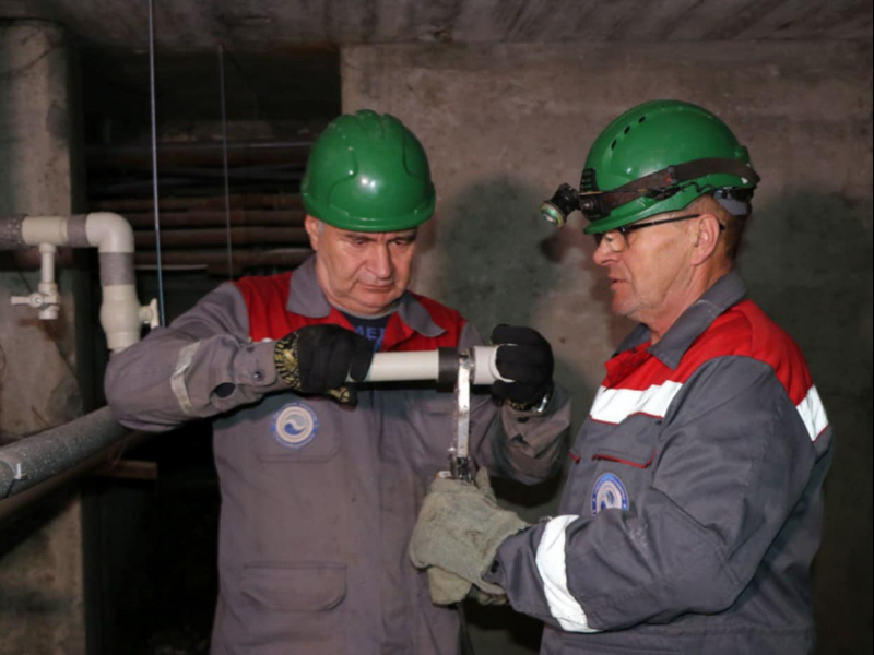 У Салтівському районі замінили 4.7 км внутрішньобудинкових систем