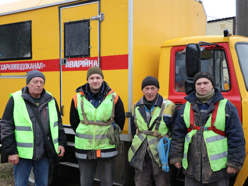 В Індустріальному районі вже замінили 135 метрів зношених водоводів