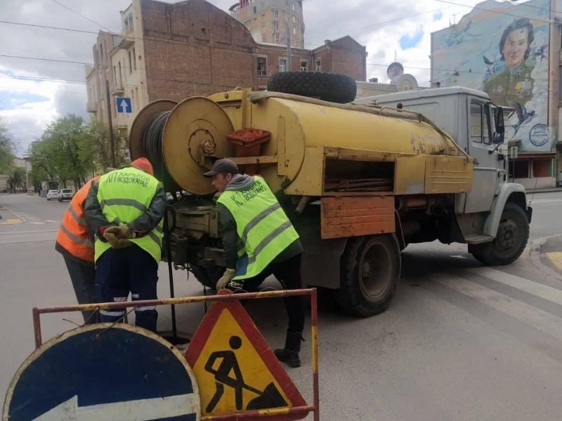 У Харкові відновлюють каналізаційні колектори та контролюють стоки