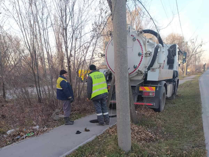 У Харкові відновлюють каналізаційні колектори та контролюють стоки