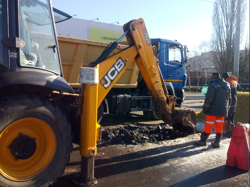 У Харкові за тиждень відремонтували понад 100 колодязів