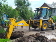 У Новобаварському районі відновлюють магістральний водовід