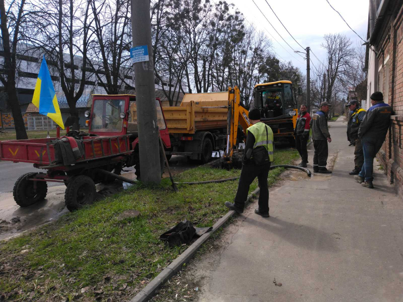 У Харкові аварійні бригади відновлюють водопостачання