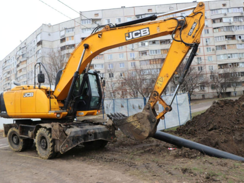 У Салтівському районі замінили понад 650 метрів водоводів