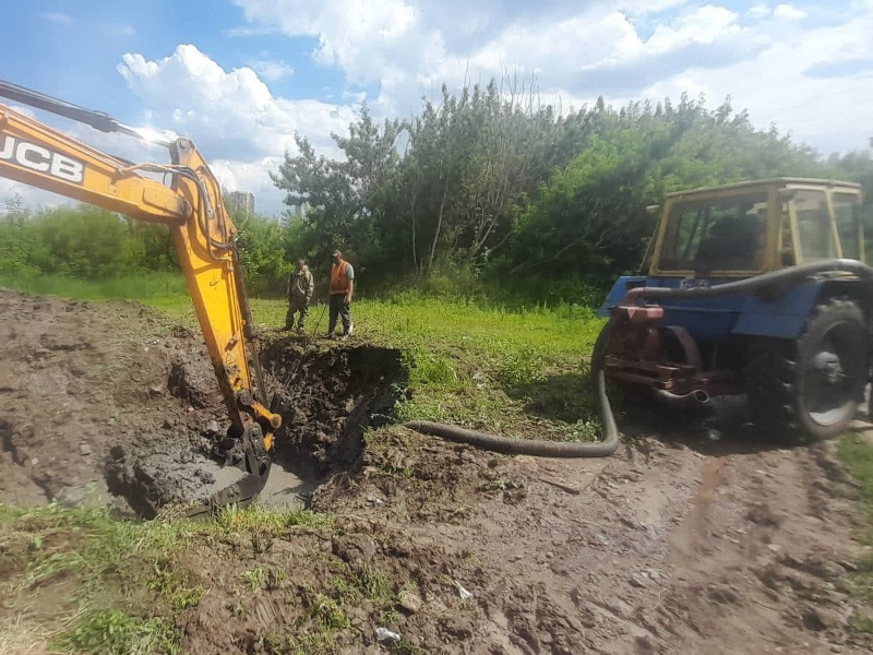 У Шевченківському районі відновлюють магістральні водоводи