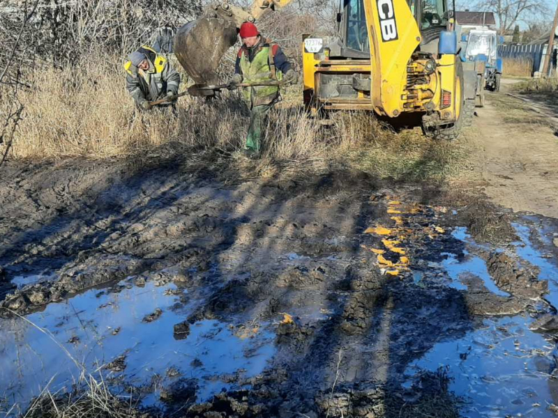 В Індустріальному районі оперативно відновлюють подачу води