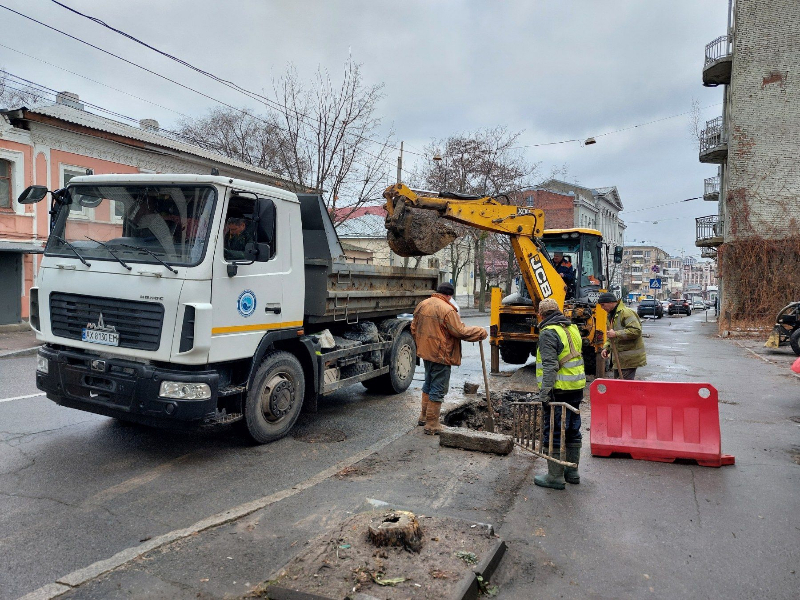 За вихідні у Харкові ліквідували 24 аварії на мережах