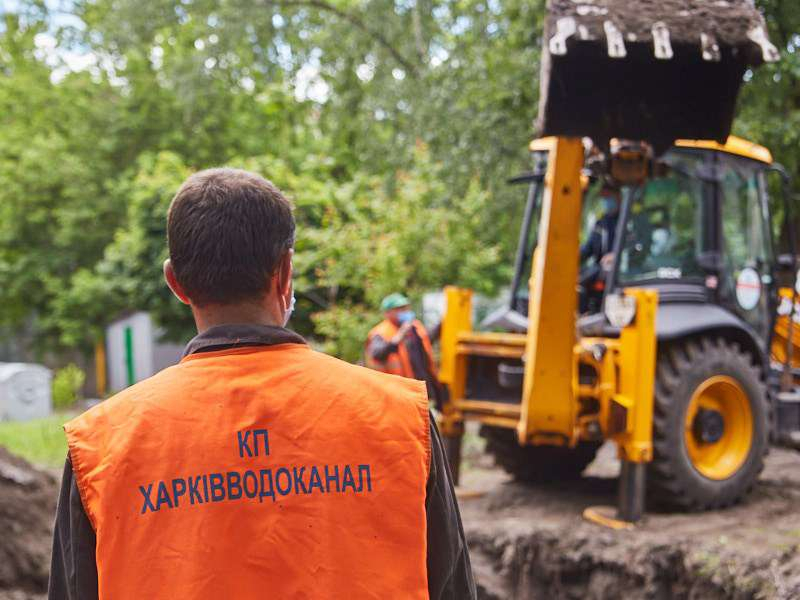 У Основ'янському районі відновили 75 метрів каналізаційних колекторів