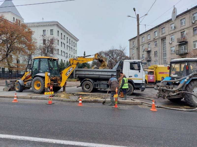 За вихідні у місті усунули 25 аварій на мережах водопостачання