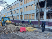 У Київському районі відновили каналізаційний колодязь після обстрілу